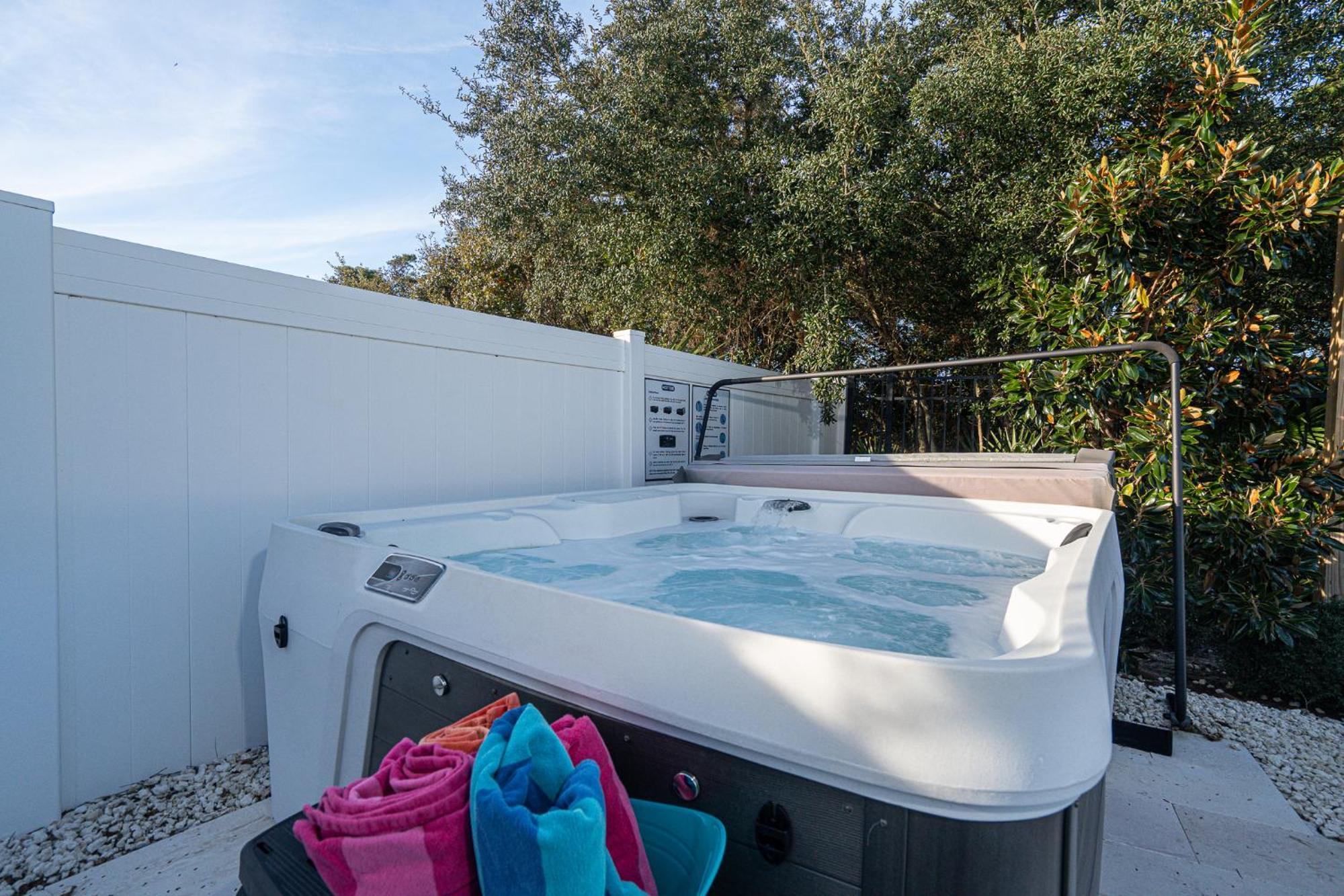 Heated Pool And Golf Cart, Walk To Beach! Best Deal! Destin Luaran gambar